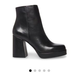 Steve Madden Edsel black leather boots NWT